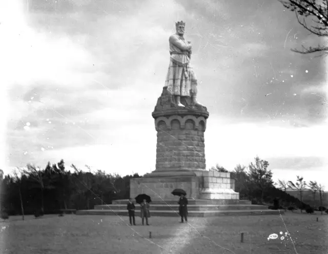 Una imagen del Batallador previa a 1927, pues aún no tiene incorporado el león.