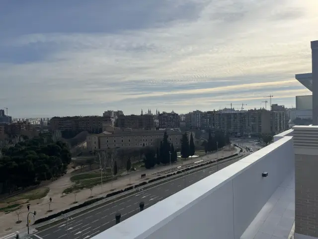 Vistas desde la azotea de Aljafería Suites, en la avenida Ciudad de Soria.