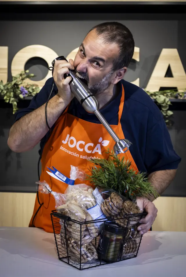 El chef David de Jorge, más conocido como Robin Food, es embajador de la marca aragonesa Jocca.