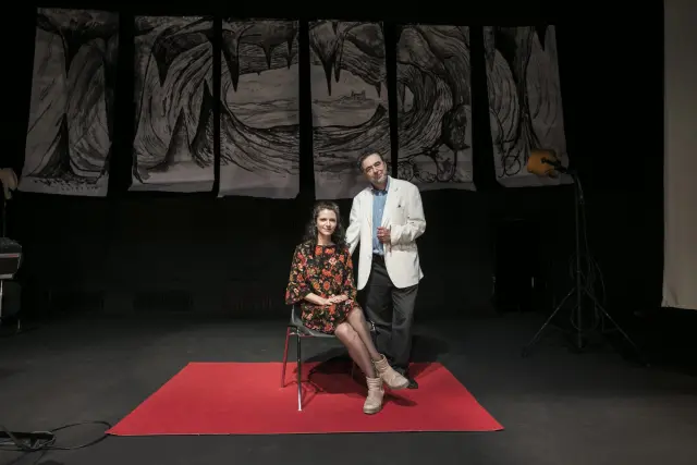 Presentación en el Teatro Arbolé de Zaragoza de la obra 'Vuelve Berta Singerman' de la compañía El Silbo Vulnerado con Carina Resnisky y Luis Felipe Alegre.