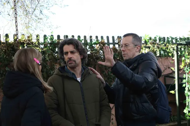 Lamata, Noriega y Ruiz hablan en una pausa de la filmación.