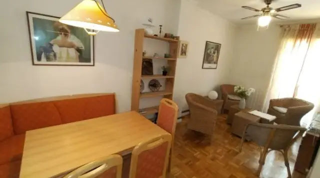 Un piso de alquiler ofertado por 525 euros en Doctor Cerrada.