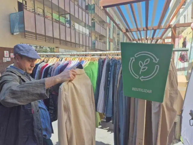 Feria de la Sostenibilidad en la plaza de las Armas de Zaragoza