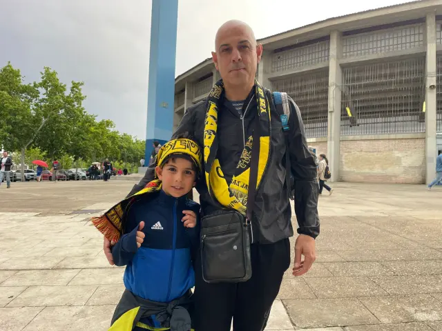 Antonio Chávez y su hijo