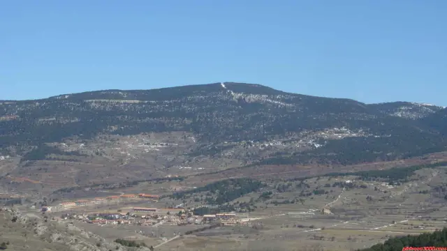 Vista del pico Peñarroya, el más alto de Teruel