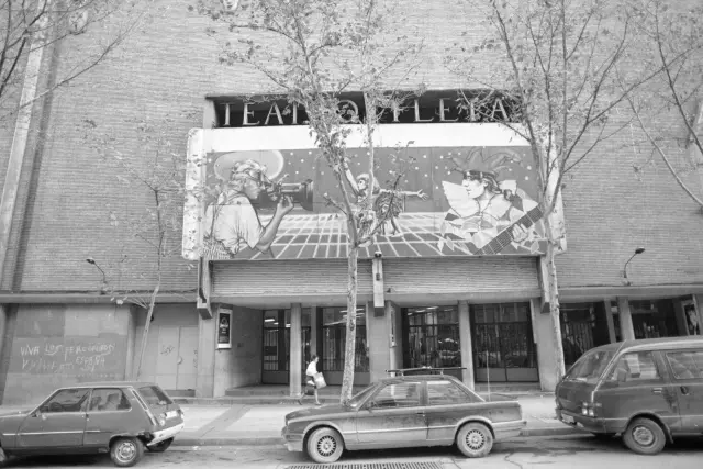 Cine, Teatro Fleta, fachada exterior e interior. Butacas, pantalla. Autor: CORREAS, LUIS Fecha: 01/12/1993 Propietario: Archivo Heraldo de Aragón Id: 2021-396985 [[[HA ARCHIVO]]]