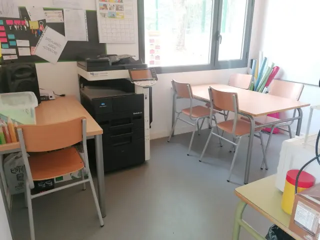 Despacho de profesores del colegio de Nueno que se utiliza para desdobles.