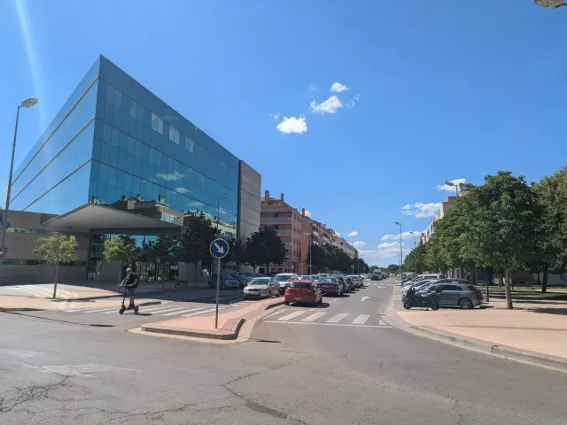 El carril bici continuará por la avenida Pirineos, pero en el tramo entre las calles Fraga y Pilar Lorengar de Huesca.