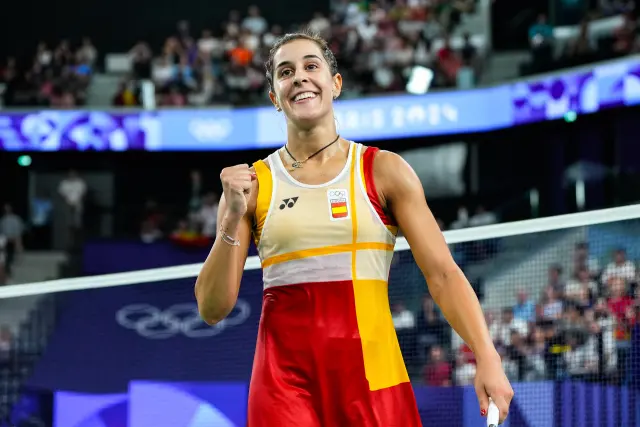 Carolina Marin of Spain celebrates victory against Aya Ohori of Japan during Womens Singles Quarterfinal of the Badminton on La Chapelle Arena Court 1 during the Paris 2024 Olympics Games on August 3, 2024 in Paris, France...AFP7 ..03/08/2024 ONLY FOR USE IN SPAIN [[[EP]]]