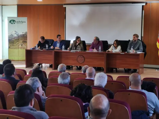 Asamblea de Adelpa celebrada este sábado en Boltaña.