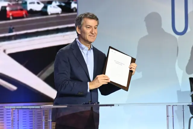 El presidente del Partido Popular, Alberto Núñez Feijóo, durante la clausura del acto de presentación de la 'Declaración de Zaragoza', en el World Trade Center