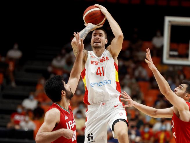La selección española de baloncesto se merienda a Irán en su primer
