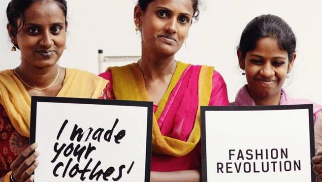 Exposición de Fashion Revolution.