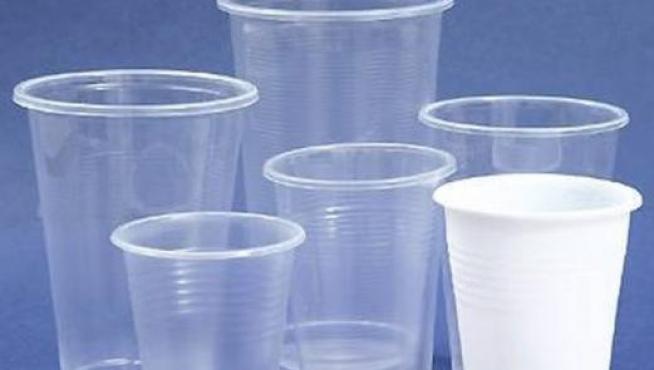 El Congreso decide prohibir los platos, vasos y cubiertos de e plástico desechables en 2020.