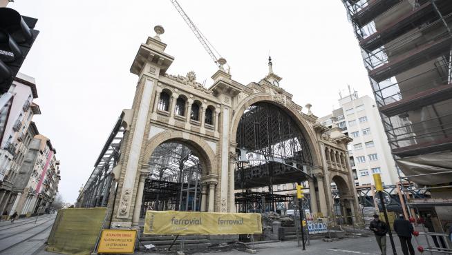 Obras de rehabilitación en el Mercado Central de Zaragoza que previsiblemente estarán acabadas para las Fiestas del Pilar