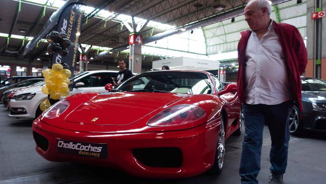 El Ferrari 360 Módena, en la Feria de Zaragoza.