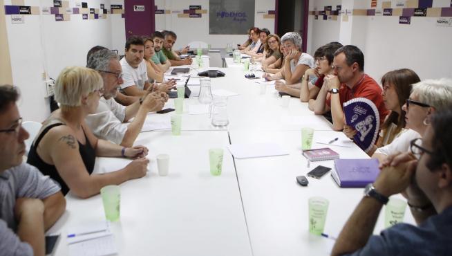 Consejo Ciudadano de Podemos Aragón en el que ayer se acordó explorar las posibilidades para la investidura y la Mesa de las Cortes.