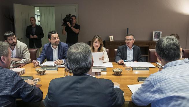 La Mesa de las Cortes y la Junta de Portavoces, durante su reunión de esta semana