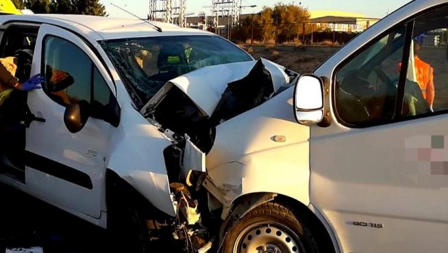 Imagen del accidente de las dos furgonetas