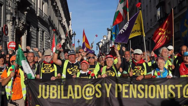 Los jubilados han llevado hoy su protesta al centro de Madrid.