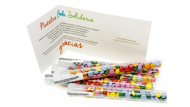 Tarjetas de donación, como la de la Fundación Josep Carreras contra la leucemia, para los más solidarios.