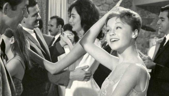 Pepa Flores, cuando era Marisol, en una de sus películas de juventud.