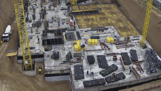 Imagen aérea tomada este jueves de las obras del edificio, situado frente a la estación de Delicias.