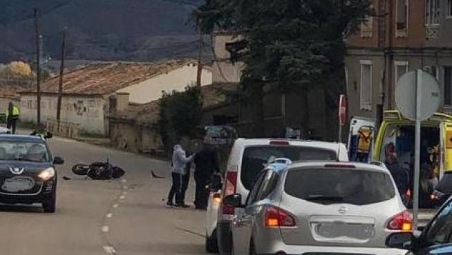 La moto quedó en medio de la carretera