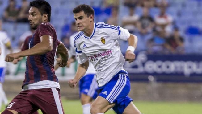 Sergio Buenacasa, durante un partido en La Romareda.