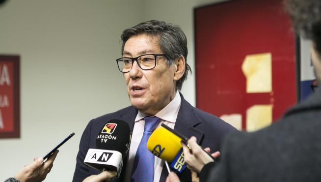 El vicepresidente aragonés Arturo Aliaga en una conferencia.