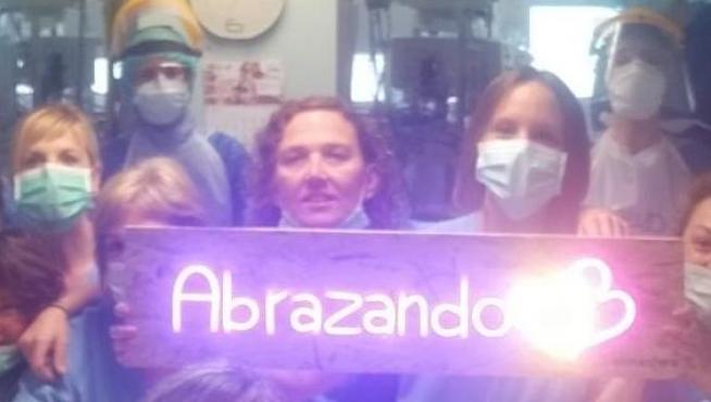 El equipo de Enfermería de la UCI polivalente del Hospital Miguel Servet de Zaragoza que atiende a pacientes con coronavirus.