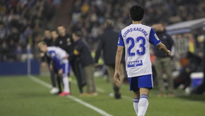 Uno de los cambios forzosos del Real Zaragoza en las últimas jornadas previas al parón: ante el Fuenlabrada, Kagawa se marchó lesionado de La Romareda en el minuto 36 y lo sustituyó Blanco.