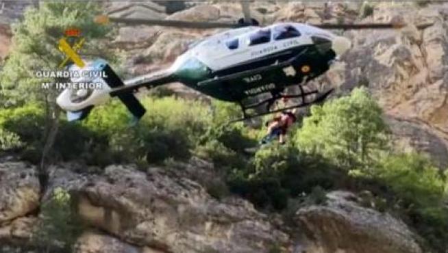 Rescate de una senderista en el nacimiento del río Pitarque.