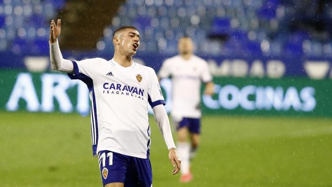 Luca Zanimacchia se lamenta, ayer, de una ocasión errada en el duelo ante el Sabadell.