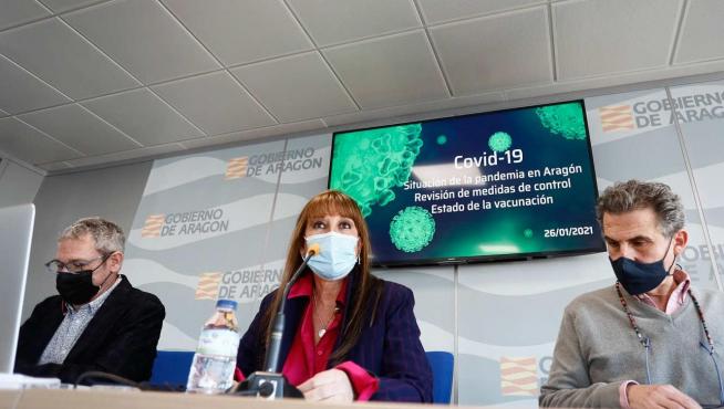 Sira Repollés anunciando las nuevas medidas por el coronavirus en AragónJosé Miguel Marco