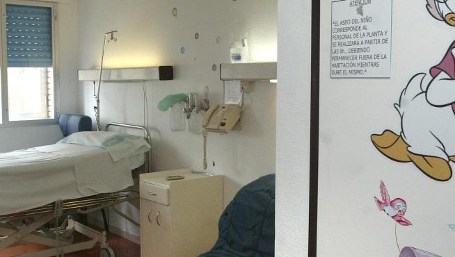 Habitación del servicio de oncología pediátrica del Hospital Miguel Servet de Zaragoza, en una foto de archivo.