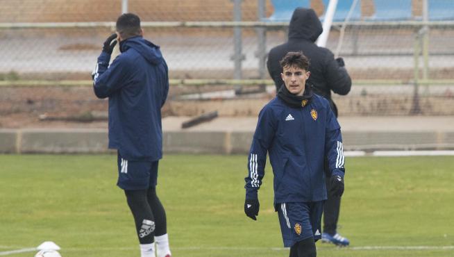 Francés, en un entrenamiento del Real Zaragoza.