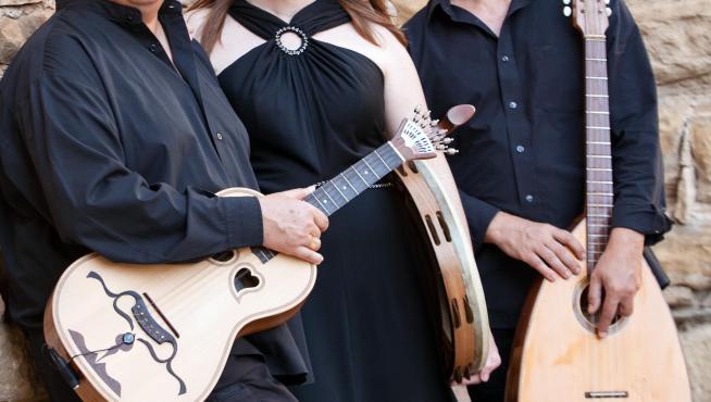 Componentes del grupo Vívere Memento, que actuarán el 19 de septiembre en Chalamera dentro del Festival Sonna Huesca de la DPH.