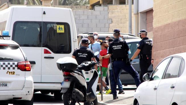Comienza el retorno a Marruecos de los menores que entraron a Ceuta en mayo