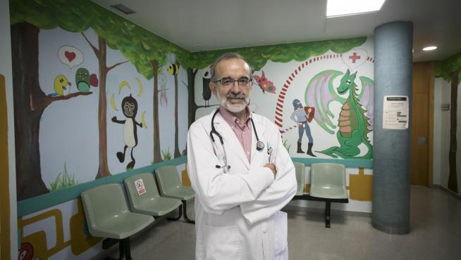 César García, ayer en el centro de salud de Sagasta.