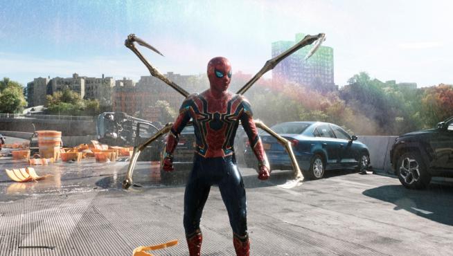 Primeras imágenes de 'Spider-Man: no way home', que Disney estrenará en cines.