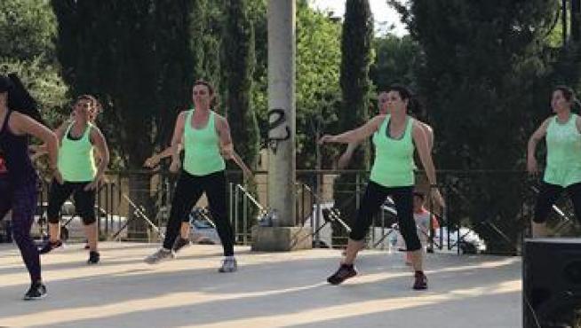 Exhibición de fin de curso de zumba en 2018.