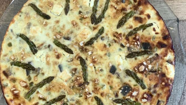 Quiché ligera de trigueros, berenjena y anacardos.