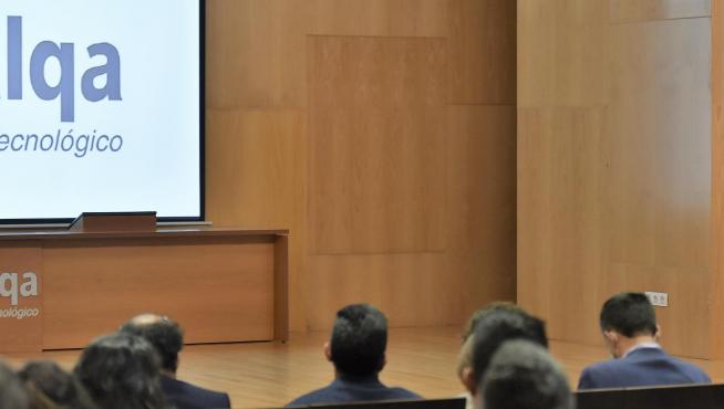 El consejero de Educación, Felipe Faci, durante su intervención ante alumnos y profesores del master en Ciberseguridad.