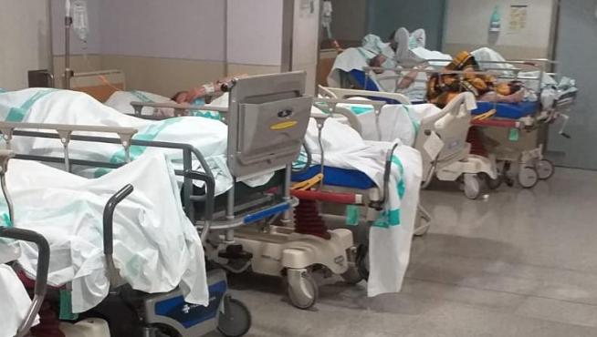 El Hospital Rollo Villanova, todavía más saturado tras el auge de la demanda asistencial por covid.