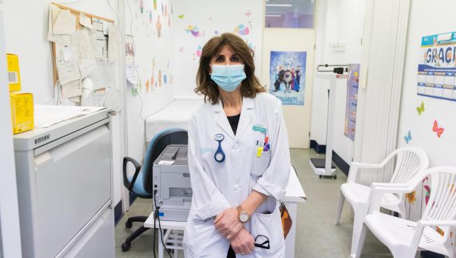 La pediatra Marina Francés, en el centro de salud del Arrabal.