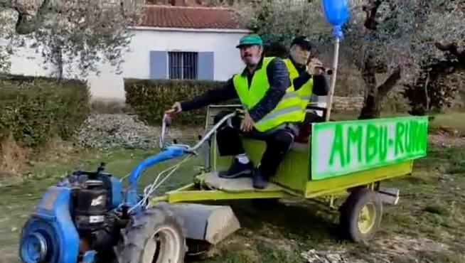 Imagen de la parodia sobre el servicio de ambulancias en el medio rural.