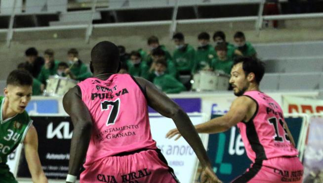 Kumpys juega su segundo partido con el Levitec Huesca, tras un prometedor estreno.