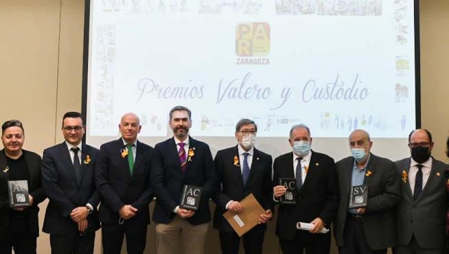 Los organizadores y los galardonados en los Premios Valero y Custodio 2022, en el hotel Zentro.