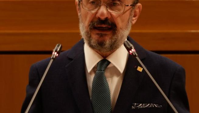 El presidente aragonés, Javier Lambán, en su comparecencia de este jueves ante las Cortes de Aragón.